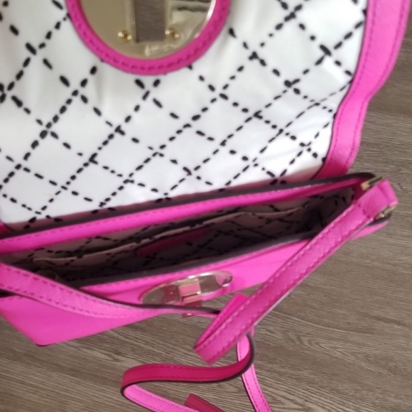 Pink Kate Spade crossbody bag purse with strap - Picture 4 of 4